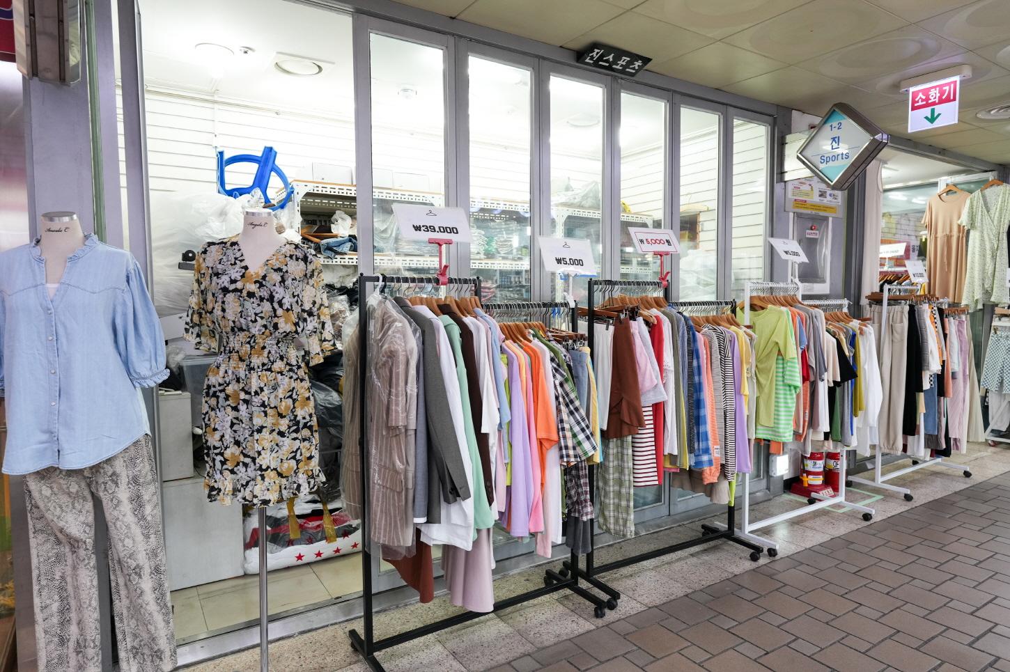 진스포츠 외부전경