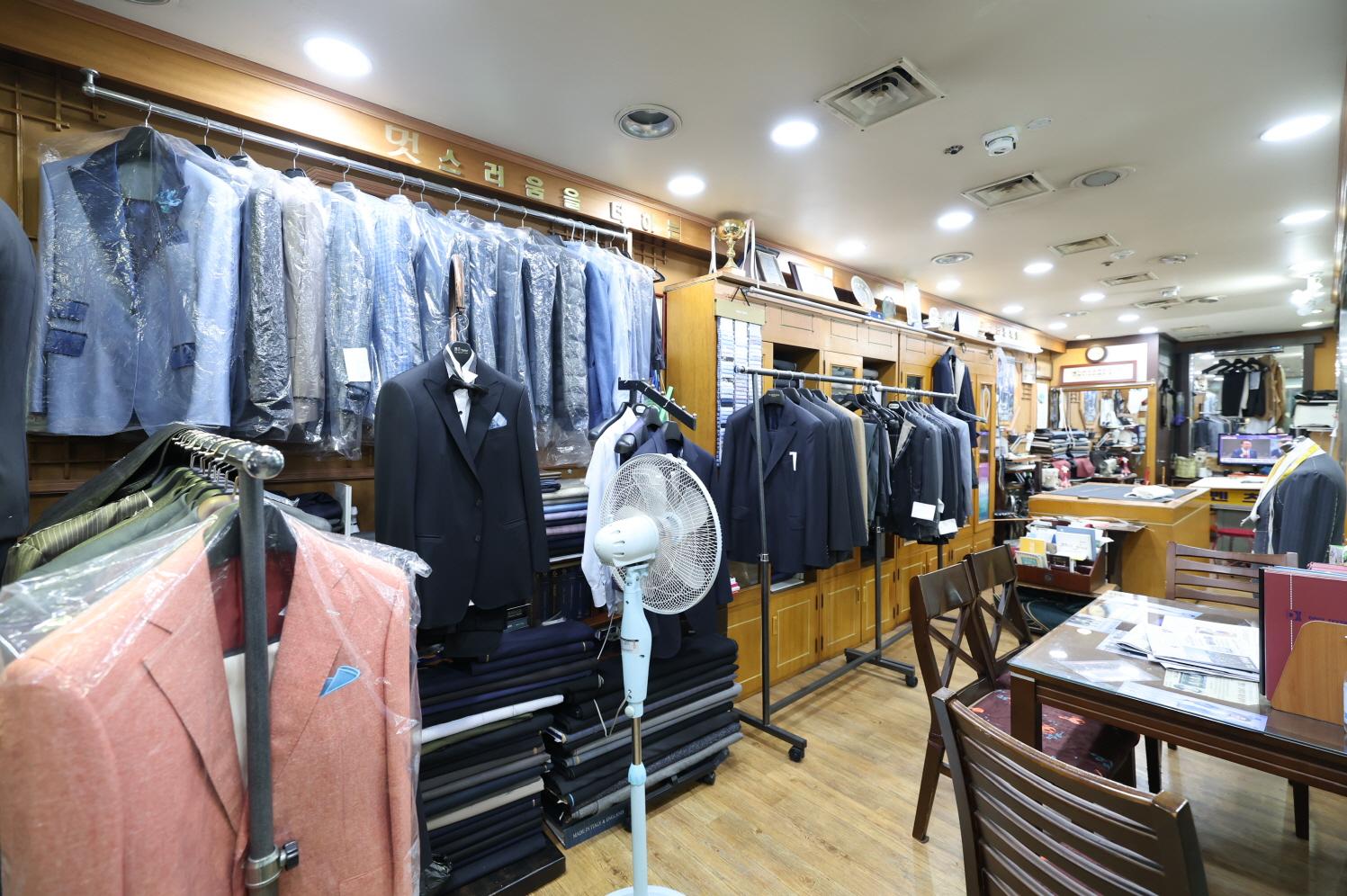 벤츠양복 내부1