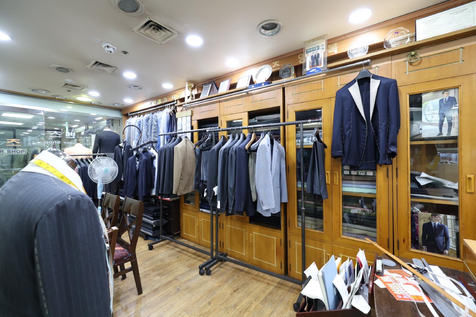 벤츠양복 내부2