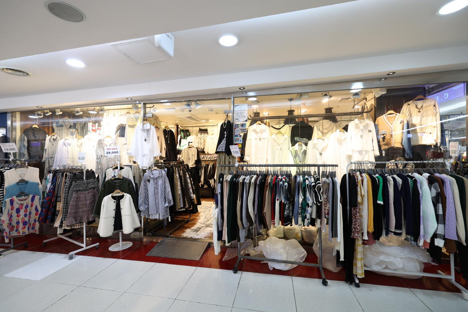 C.F (시에프) 외부전경