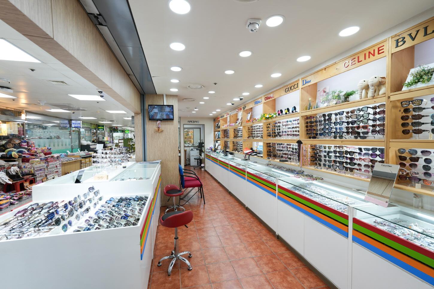 에이안경 내부1