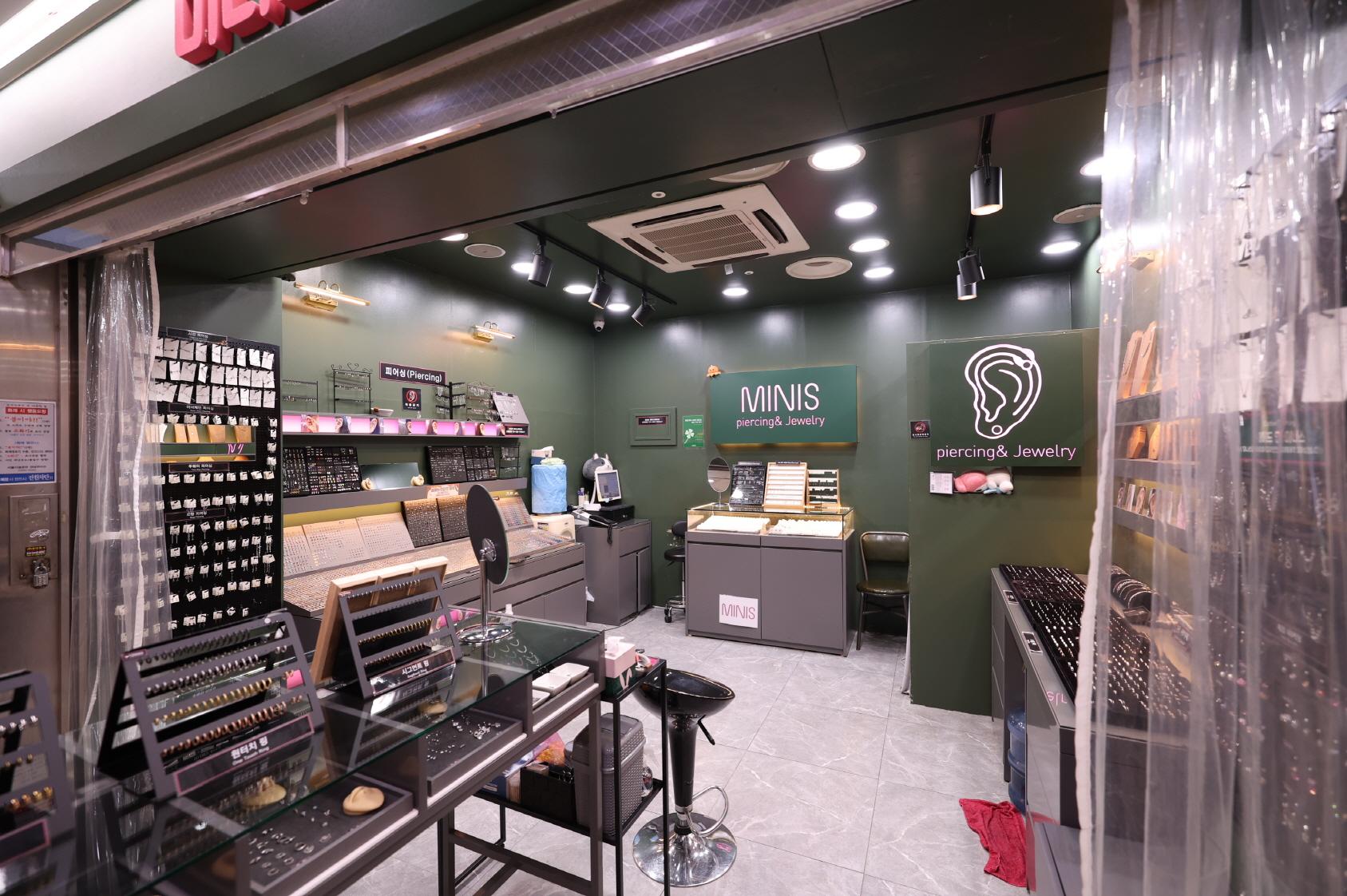 미니스 피어싱 내부2