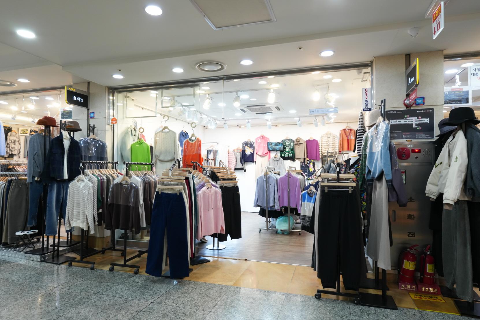 초이s 외부전경