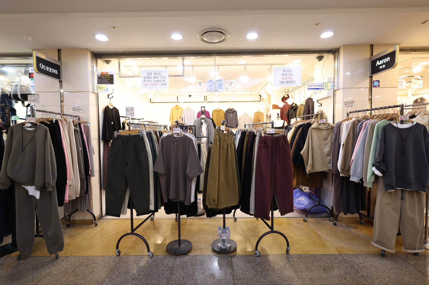 퀸즈(QUEENS) 외부전경