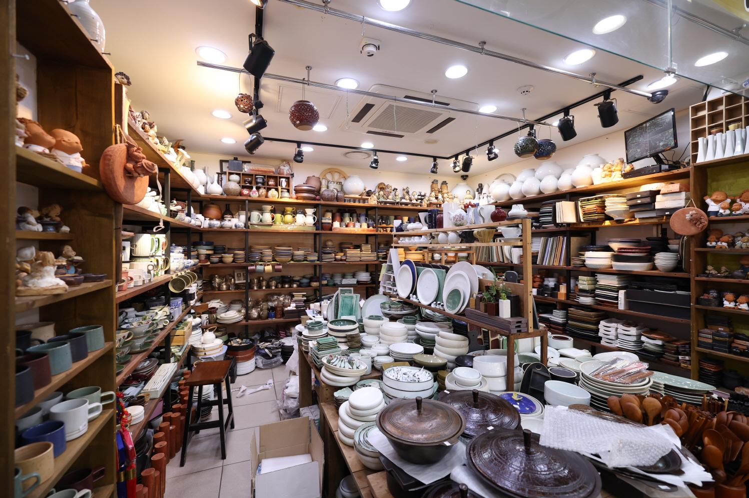 흙과 사람들 내부2