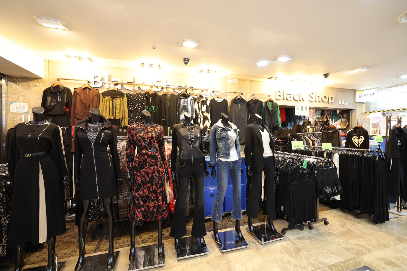 블랙샵 외부전경