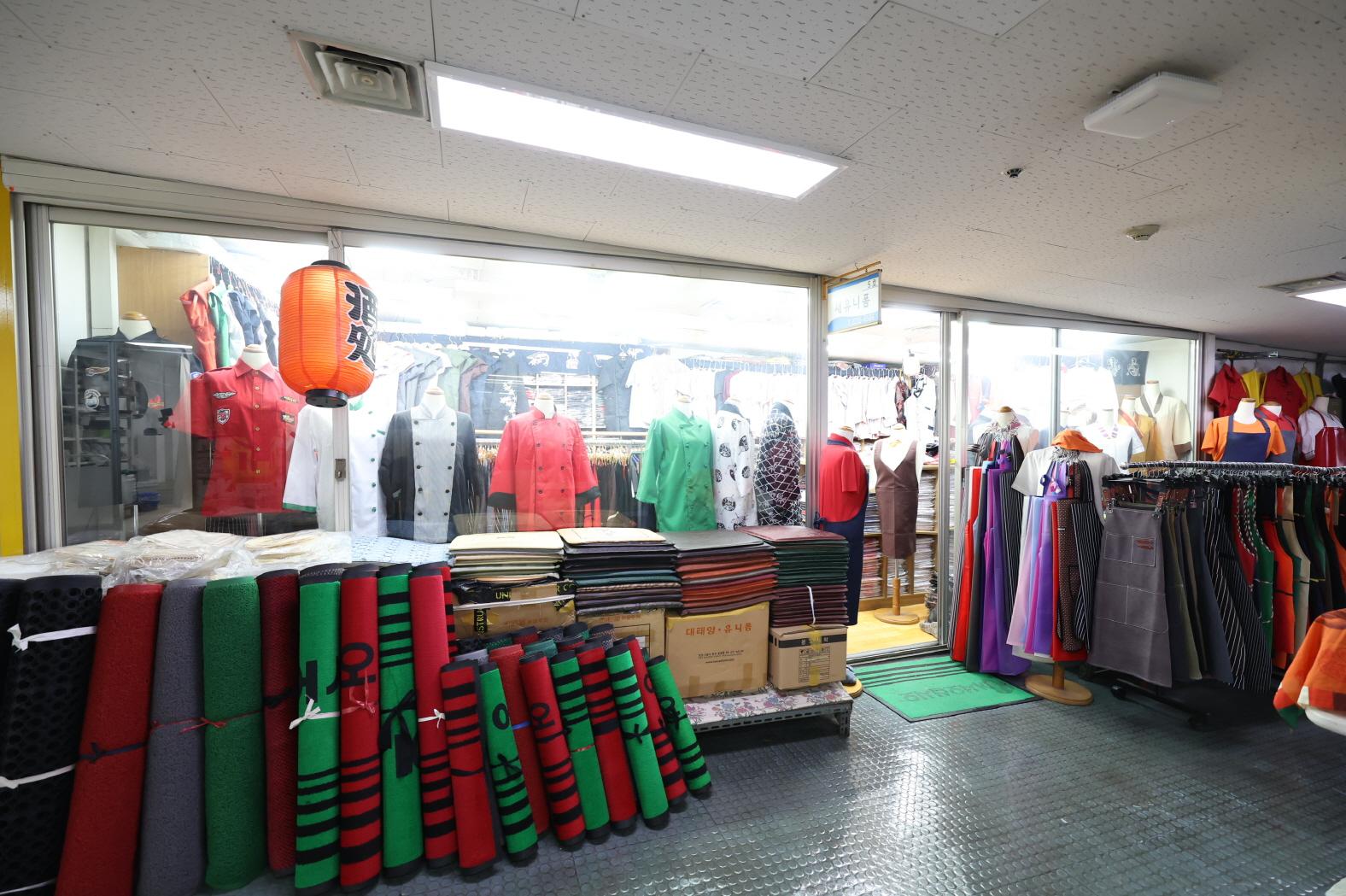 새유니폼 외부전경