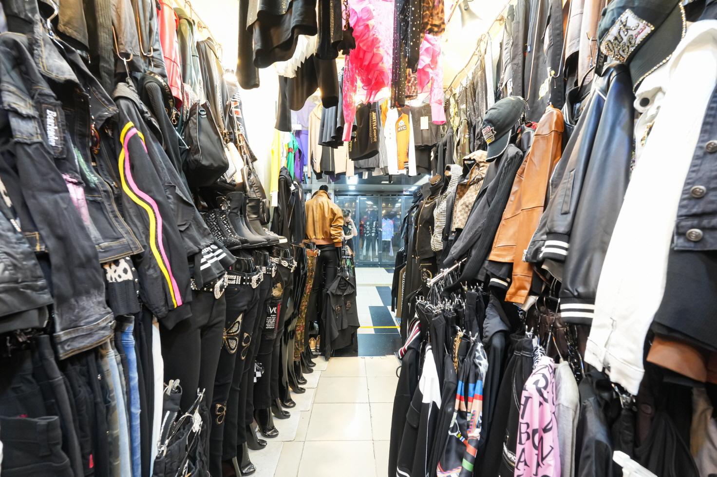 명수패션 내부2