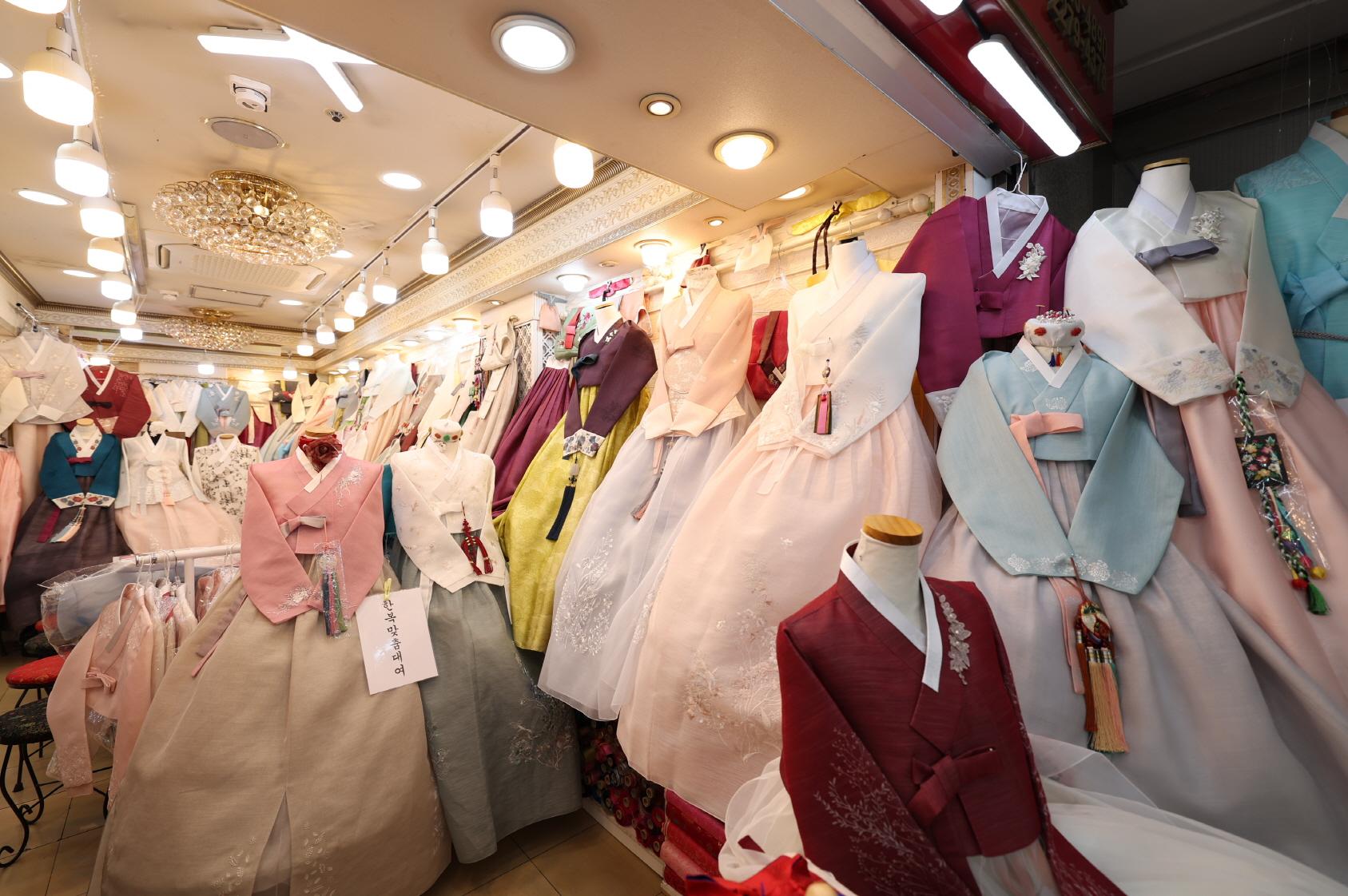 이계순한복 내부1