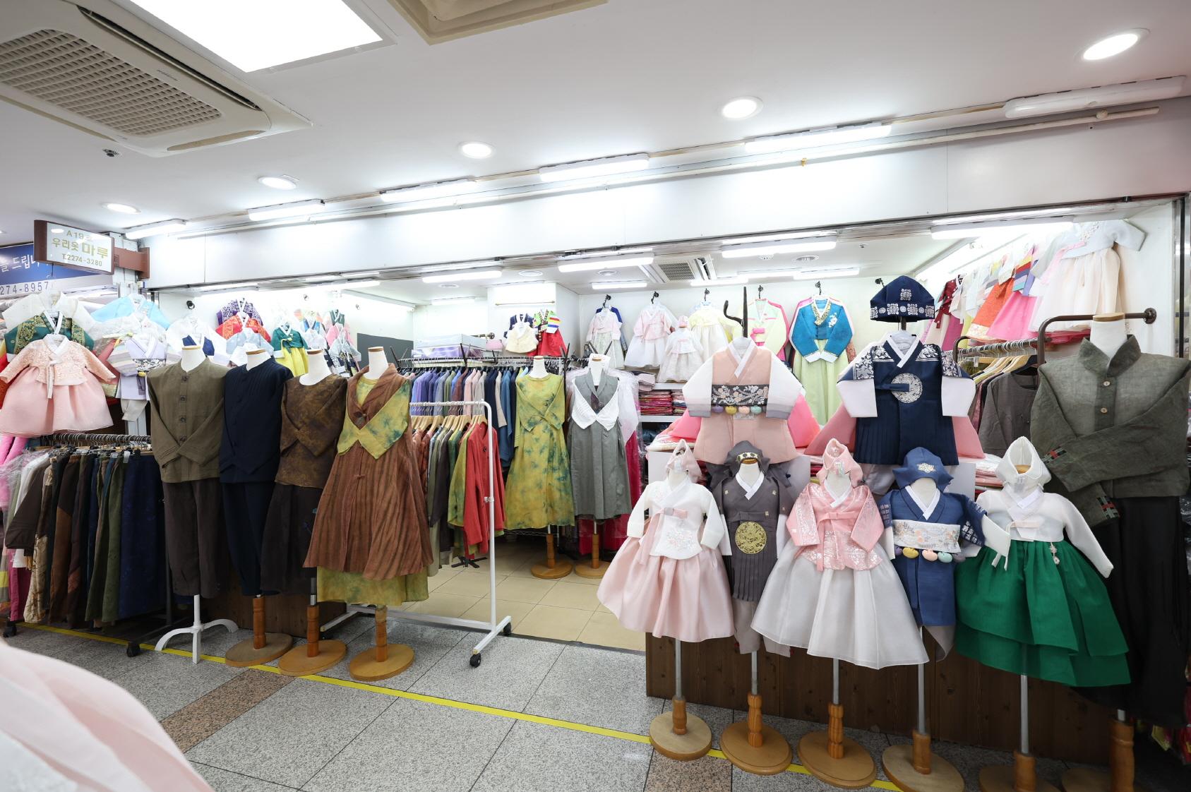 우리옷, 마루 외부전경