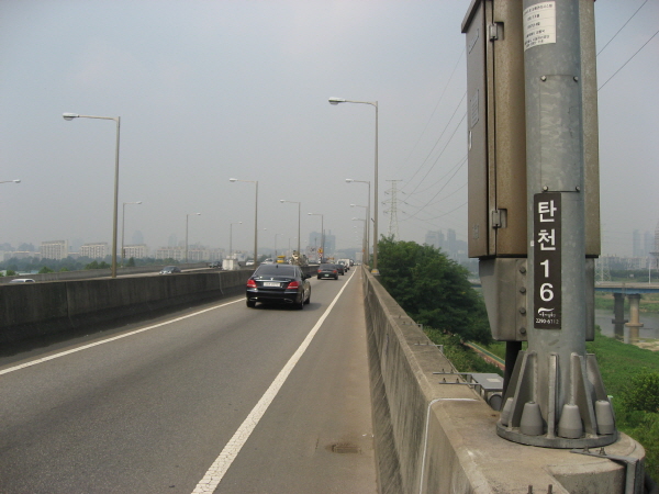 동부간선도로(청담방향) 탄천진입램프 시점 지난 700m 사진